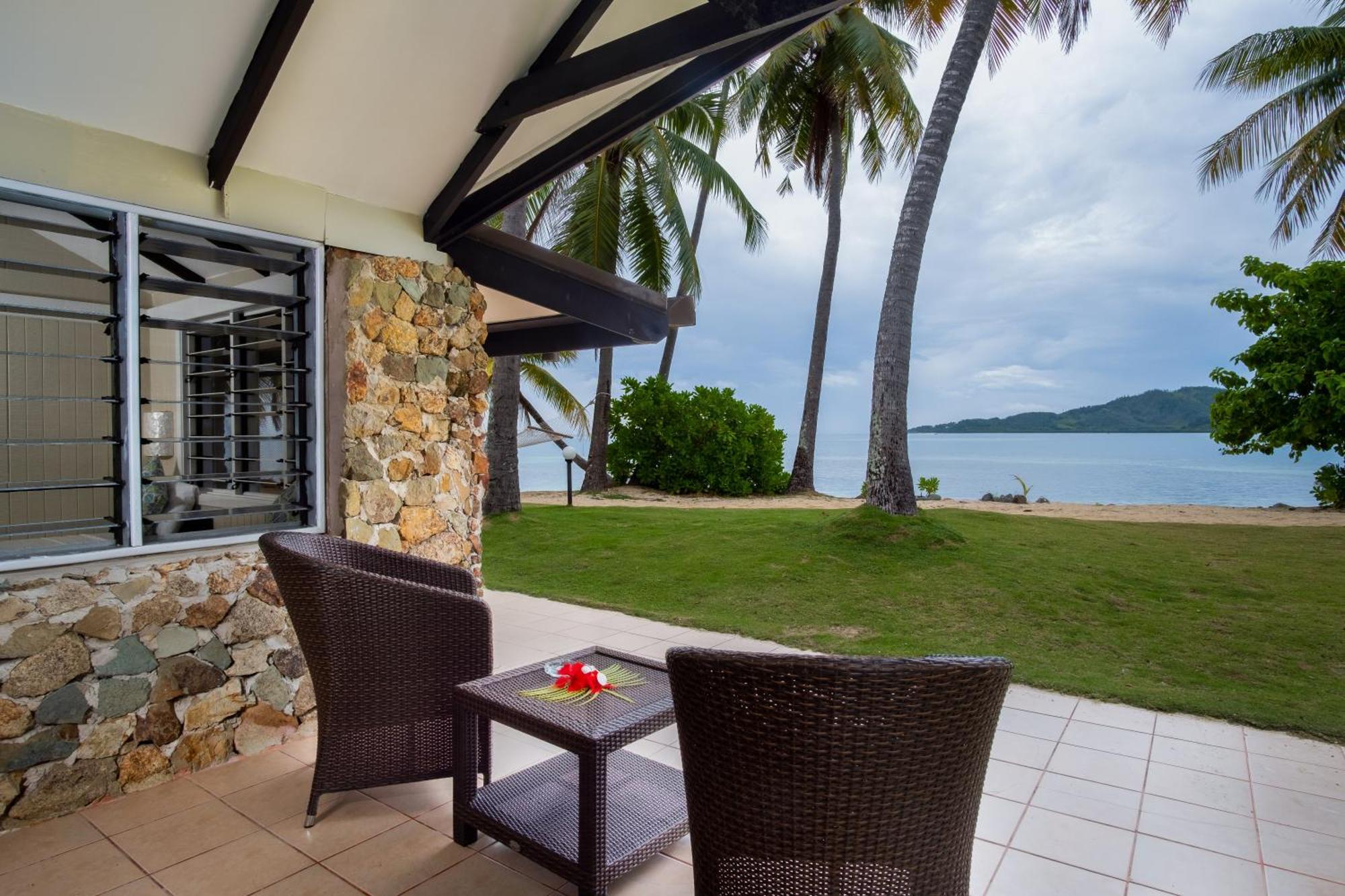 Plantation Island Resort Malololailai Esterno foto