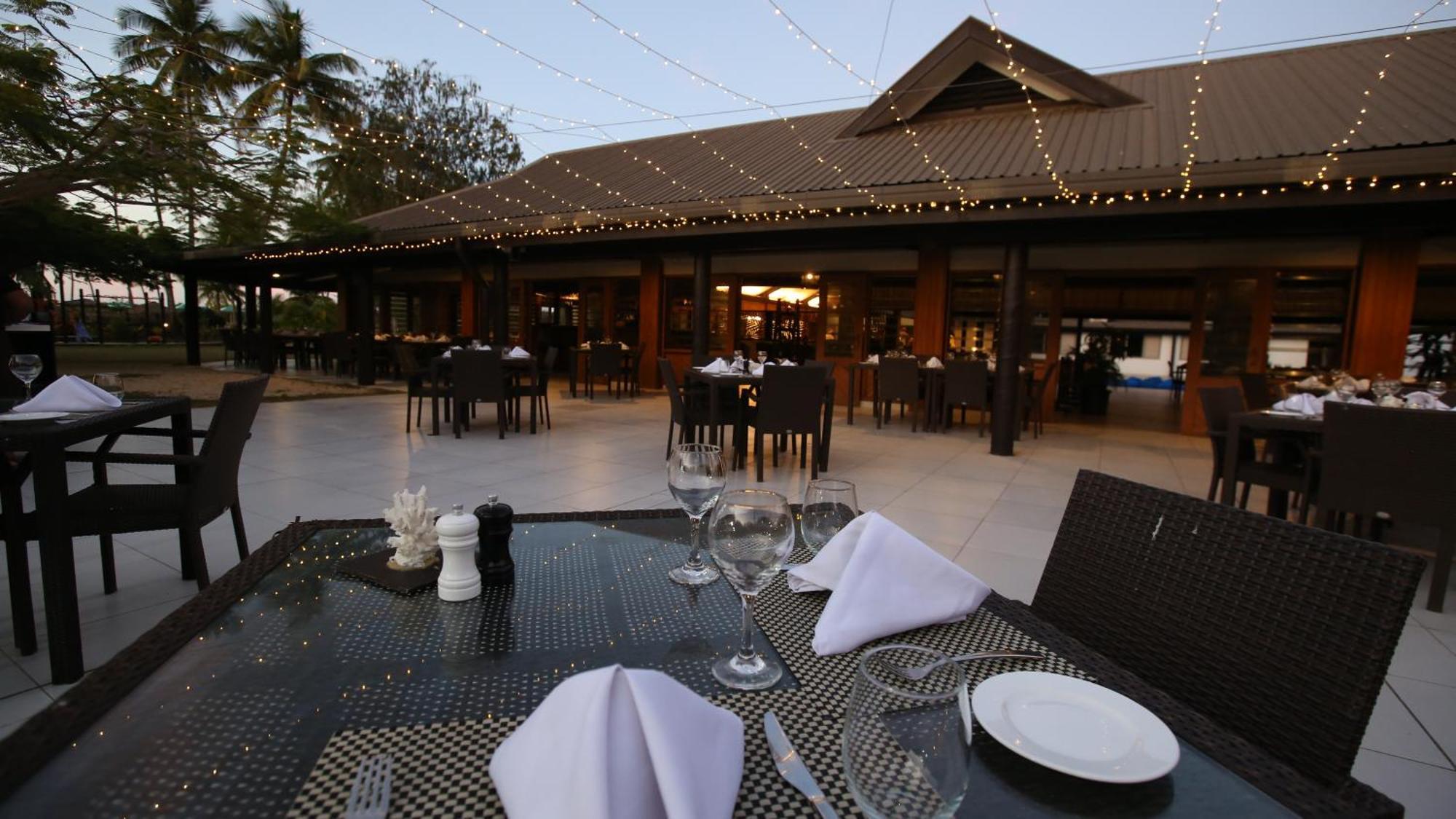 Plantation Island Resort Malololailai Esterno foto